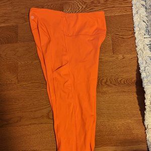 Athleta ultimate stash pocket crop XS